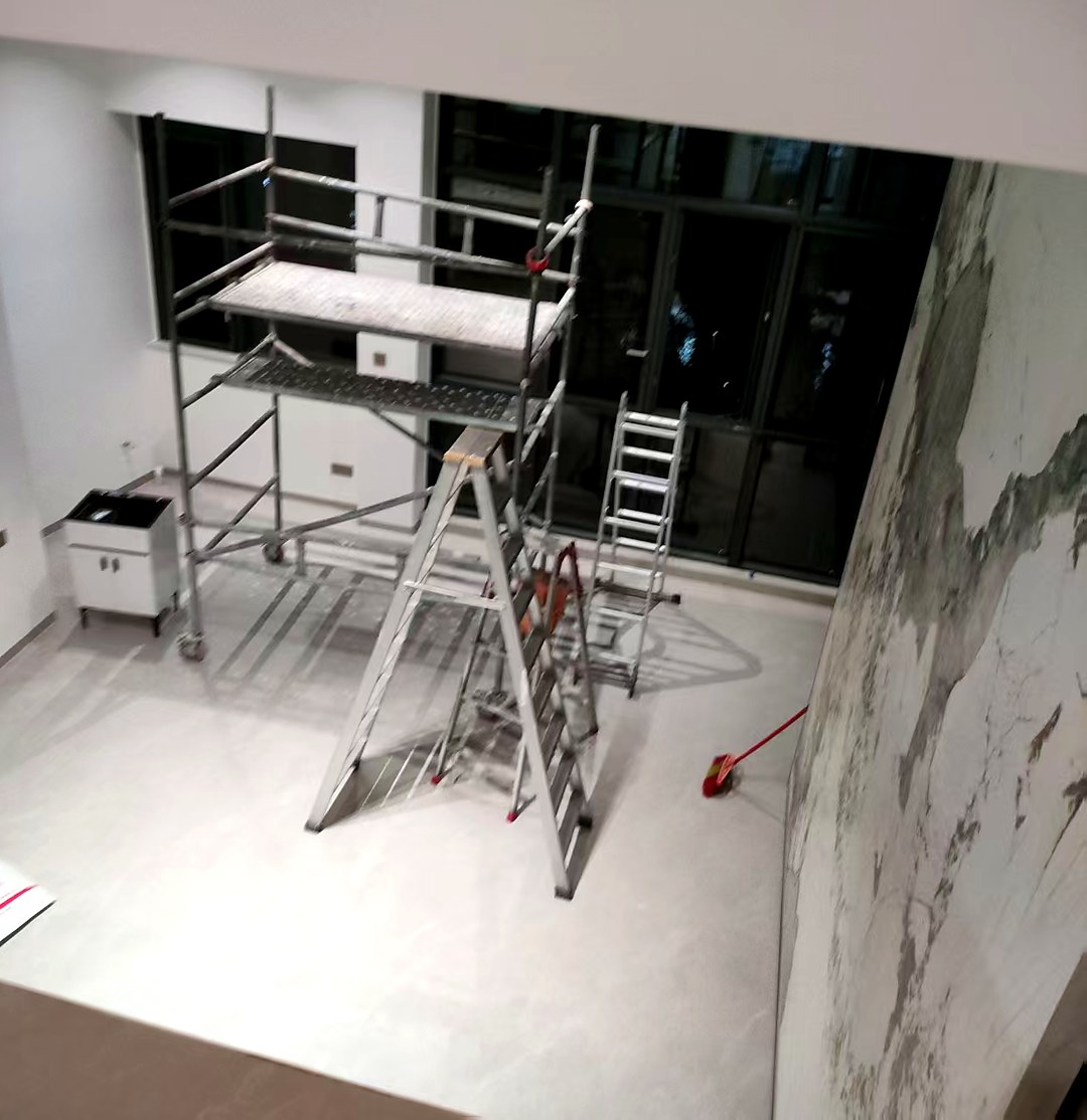 深圳宝安深业新岸线162㎡复式旧改新开荒，从二层俯看挑空客厅与整面落地窗